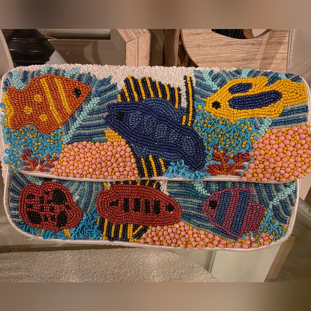 India Colorful Fish-Themed Beaded Clutch